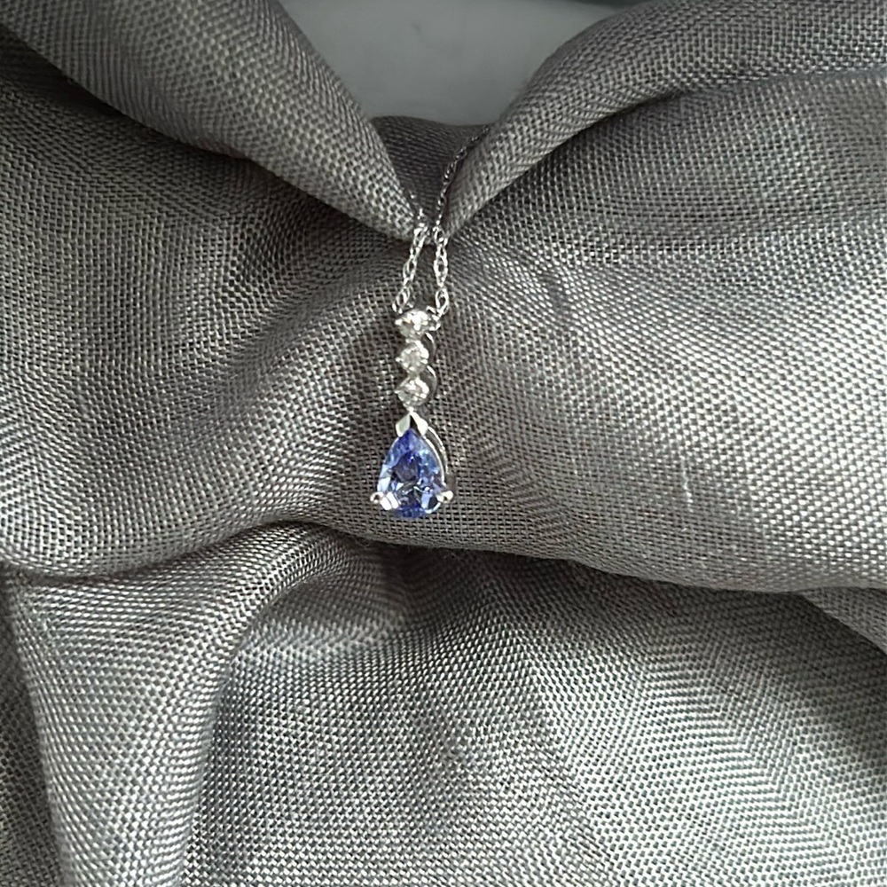 NWT Tanzanite Necklace